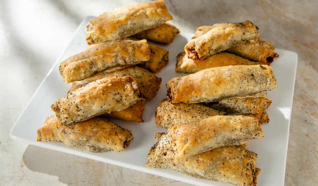 Sofralarınıza şölen getirecek tarif: Mercimek bükme nasıl yapılır?