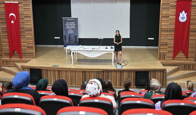 Konak’ta mutlu çocuklar için bilinçli anneler bir araya geldi