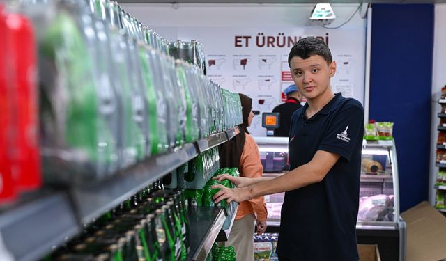 Türkiye’ye örnek model: İzmir’de çalışmak isteyene engel yok