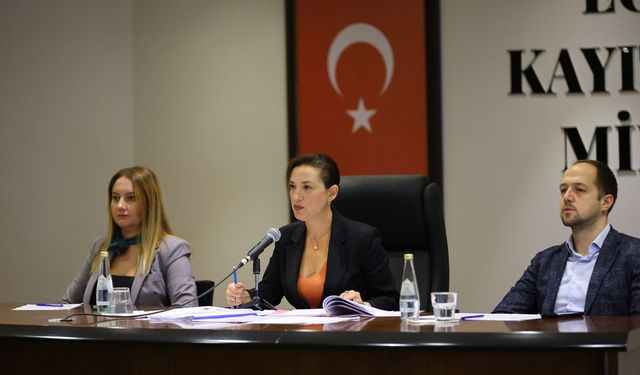 Sengel’den otopark tepkisi: Mevzu, belediyeyi nefes alamaz hale getirmek!