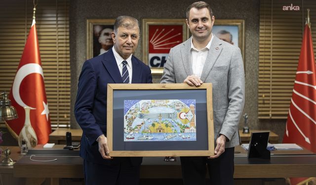 Cemil Tugay’dan CHP İzmir İl Başkanı Çağatay Güç’e tebrik ziyareti