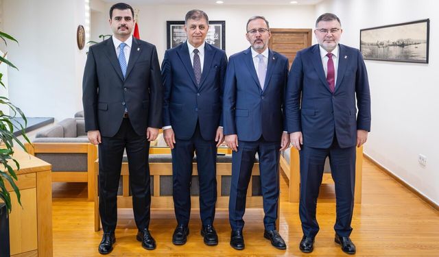 AKP heyetinden Tugay’a ziyaret: Karşıyaka Stadı için kritik engel aşıldı