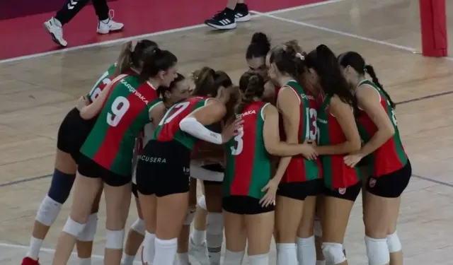 İzmir filesinde derbi ateşi; KSK, Altınordu’ya konuk olacak