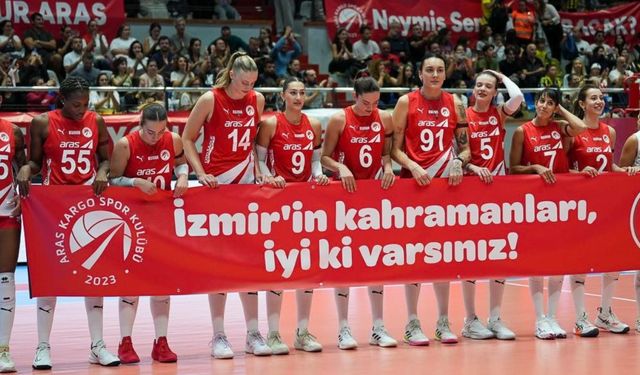 Voleybolun yıldızlarından İzmir'in kahramanlarına teşekkür: İyi ki varsınız