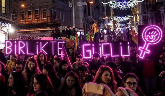 Karşıyaka, kadına şiddete karşı ses yükseltecek