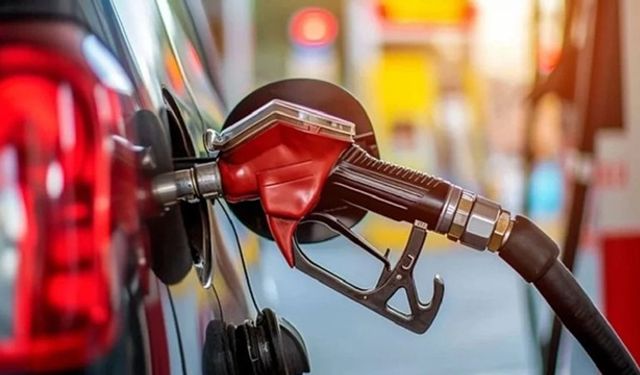Akaryakıtta son durum: Motorine dev zam kapıda!