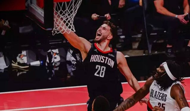 Alperen Şengün'den yıldızlaşan performans!