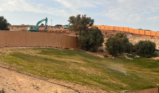 Aya Yorgi Koyu tehlikede: Mahkeme kararına rağmen inşaatlar durmuyor!