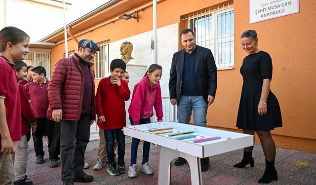 Başkan Eşki’den okullara zeka geliştirici oyuncak