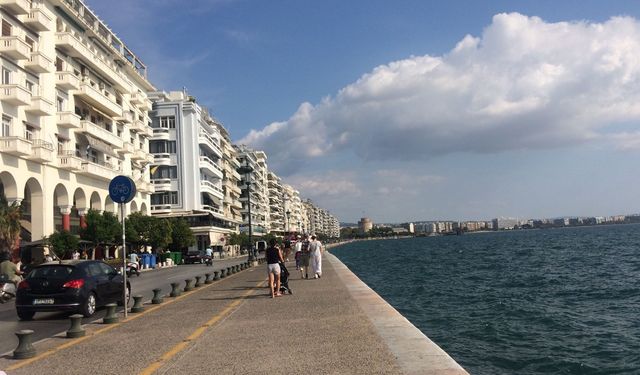 Gidenler İzmir sanıyor: Hem tarihi ile hem güzelliğiyle büyülüyor
