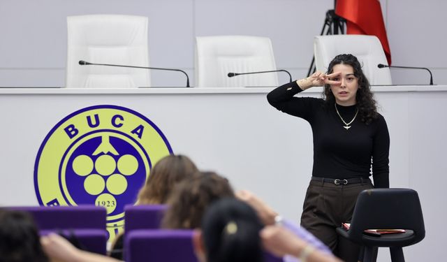 Buca Belediyesi’nden personeline engelsiz hizmet için eğitim