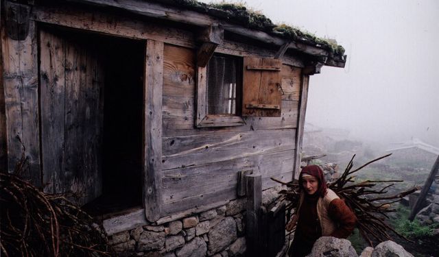 Perdeye zarif dokunuş: Türkiye’nin kadın yönetmenleri