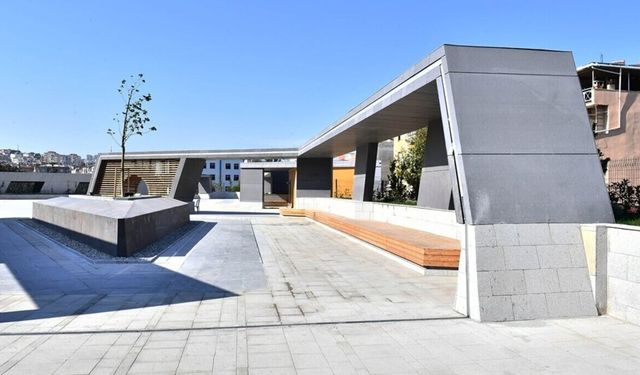 Büyükşehir meclisinde Karabağlar otoparkları tartışma yarattı | CHP Grubu: En yüksek indirimi yaptık