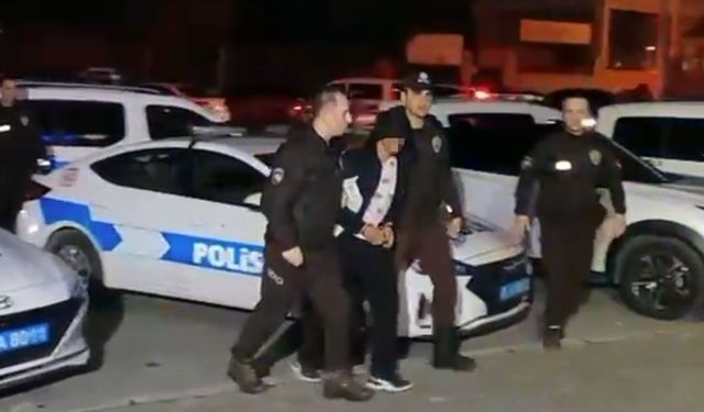 Henüz 17 yaşında ama 95 yıl hapisle aranıyordu: İzmir'de yakalandı