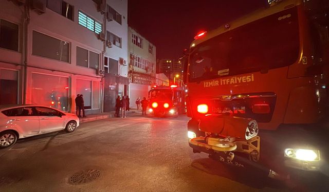 Bornova’da baskı atölyesinde yangın!