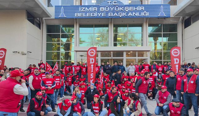 İzmir Büyükşehir işçileri diken üstünde: Korkmadan çalışmak istiyorum!