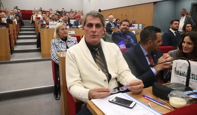 İzmir Büyükşehir meclis üyesi kalp krizi geçirdi!