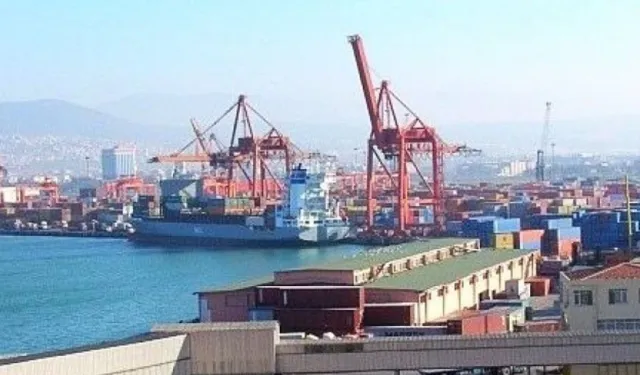 İzmir Limanı’nda feci kaza: Serdümen hayatını kaybetti