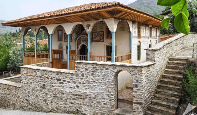 İzmir’de bulunan resimli cami: Kılcızade Mehmet Ağa Camisi’ne nasıl gidilir?