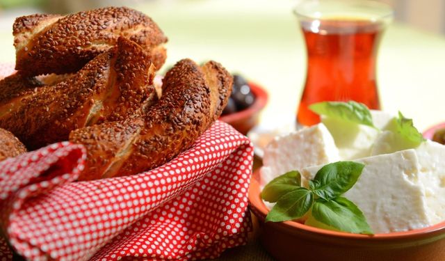 İzmir'in en iyi gevrek durakları: Damak çatlatan mekân önerileri