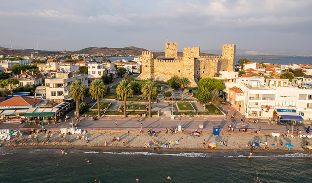 İzmir’in İtalya’sı: Görenleri büyülüyor