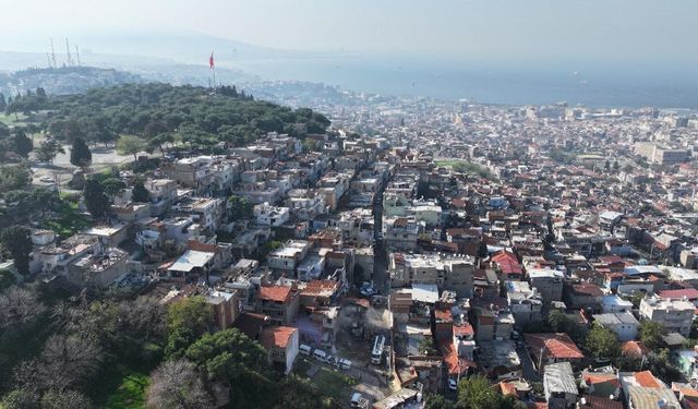 İzmir’in tacı: Kadifekale’de tahliye ve yıkım çalışmaları devam ediyor