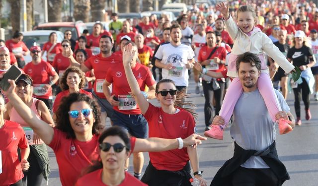 Karşıyaka’da gelenekselleşti: Ata’ya saygı koşusu için geri sayım