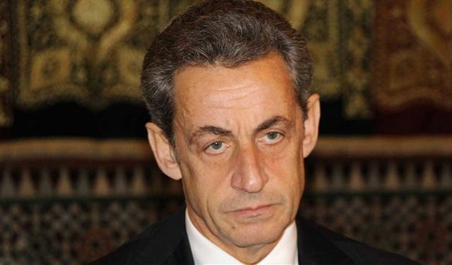 Yalnızca 21 gün hapis yattı! Eski cumhurbaşkanı hakkında flaş karar