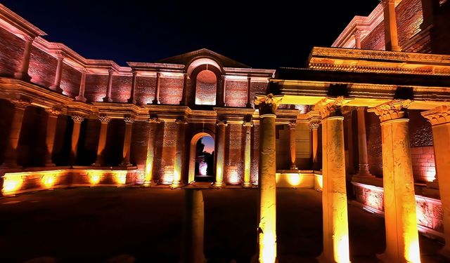 Tarih İzmir’e 1 saat uzaklıkta ışıldayacak: Sardes Antik Kenti’nde gece müzeciliği başlıyor