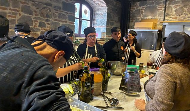 Şef Rıfat Yurttaş’tan işitme engelli kursiyerlere Ege Mutfağı atölyesi