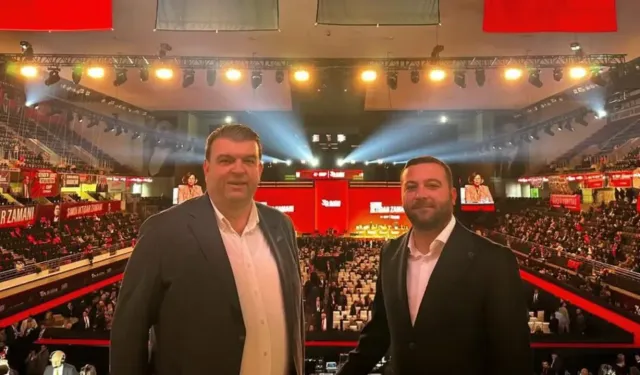 Seferihisar heyeti CHP Kurultayı’nda: Yeni bir dönemin başlangıcındayız!