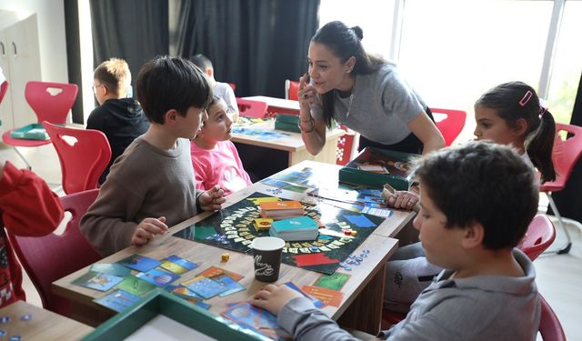 Menderes’te çocuklar haklarını öğrendi