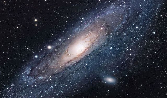 Komplo teorisyenleri yıkıldı: Evren bir simülasyon değil!