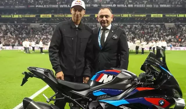 Razgatlıoğlu'ndan Beşiktaş taraftarına sürpriz