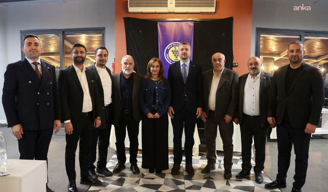 Tozlu sahalardan dayanışma gecesine: Buca’nın futbol yıldızları buluştu