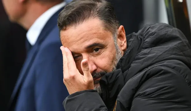 Fenerbahçe’nin eski teknik direktörü Premier Lig'den kovuldu