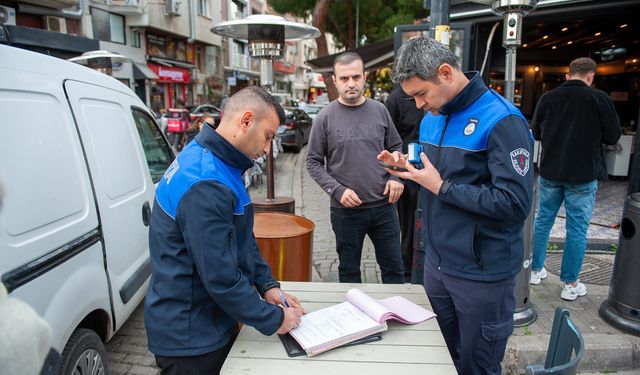 Karşıyaka Zabıtası göz açtırmıyor!