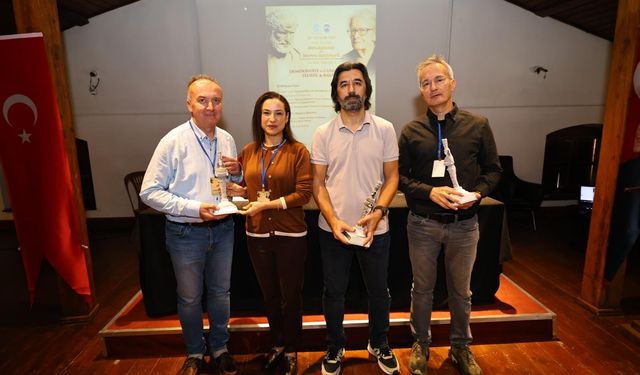 Efes Selçuk’ta felsefe gündemi: Demokrasi ve adalet!