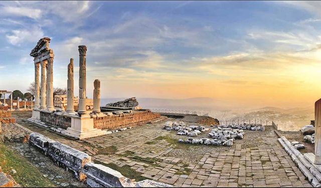 İzmir’in en büyük ilçesi tarihi ve doğasıyla büyülüyor!