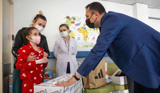 Bornova'dan tedavi gören çocuklara dayanışma desteği