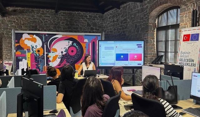 İzmir’de gençlere özel ücretsiz atölyeler