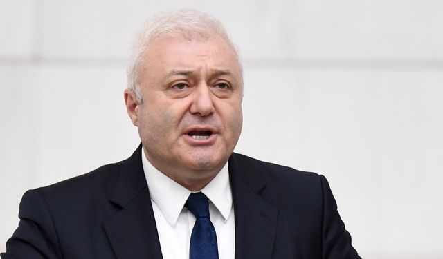 CHP’li Tuncay Özkan’dan Barış Terkoğlu tepkisi: Bu yasayla gazeteciler tutuklanamaz