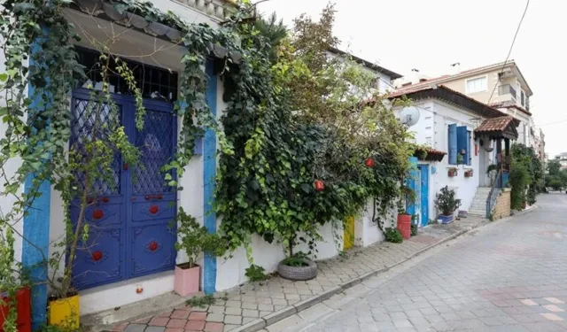 İzmir’in İtalya’yı kıskandıran mahallesi: Tarihi ve yapısı ile büyülüyor!