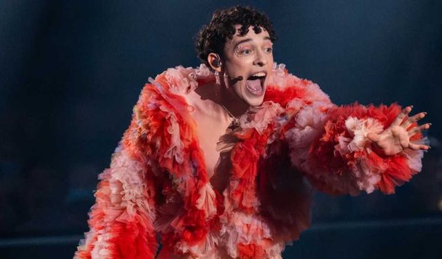 Eurovision’da İsrail krizi sürüyor: Şampiyon ödülünü iade edecek!