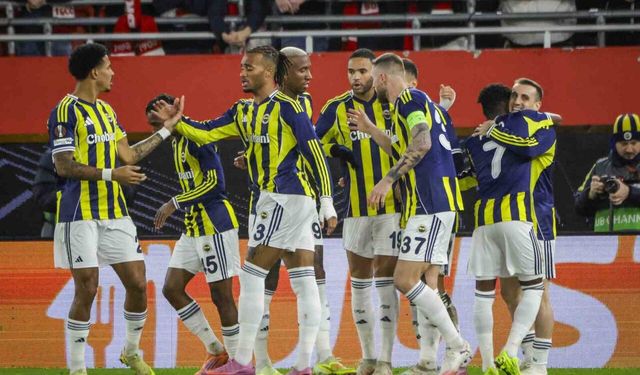 Fenerbahçe Avrupa’da fırtına gibi