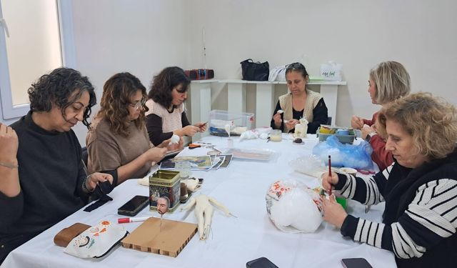 Çiğli’de kadınlar Kitre Bebek sanatını yaşatıyor
