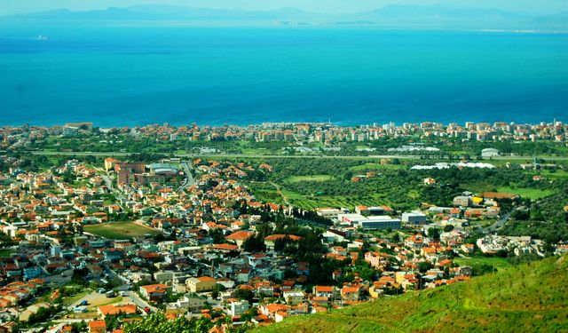 İzmir’de şehir merkezinin yanı başında: Deniz, orman ve sakinlik… Aradığınız her şey bu köyde