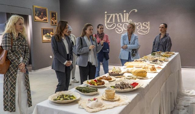 İzmir mutfağı sanatla buluştu: Karşıyaka Belediyesi yoğun ilgi gören o serginin tarihini uzattı