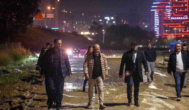 İzmir’de gece mesaisi: Bornova’nın çehresi değişiyor