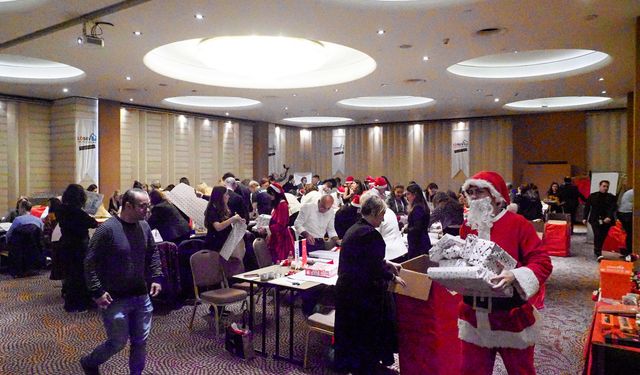 İzmir’de yürekleri ısıtan buluşma: Lösemili çocukların dilekleri gerçek oluyor